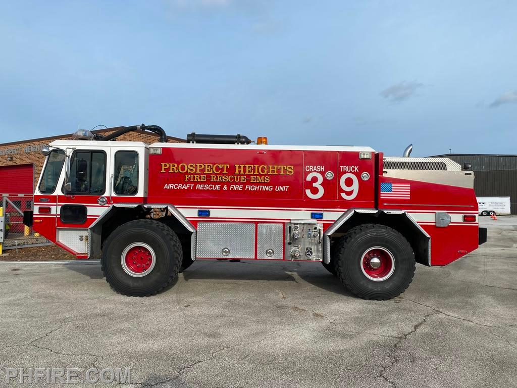 Crash Truck 39
1991 E-One Titan 4x4 ARFF
Purchased used in 2005
Retired in 2004
Now serving in Mexico